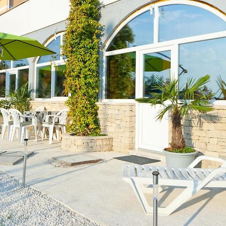 Apartments Mauri Врсар Экстерьер фото